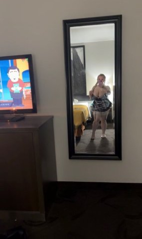 Kayla — Busty Blonde Pawg Escort, Specials - 1