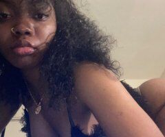 Fresno, CA Female Escort — slim-thick model - Image 3