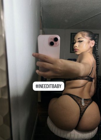 Phoenix, AZ Female Escort — Throat Goat (Explicit Talk/Textures) - 1