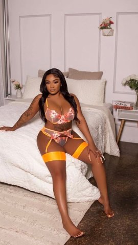 Mayah — Los Angeles Female Escort (Cash Only) | Outcall or Car Service - 1