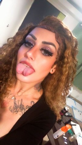 Slim-thick Blue-Eyed White Girl Escort — Tattoos, Big Booty & In-Call/Outcall - 1