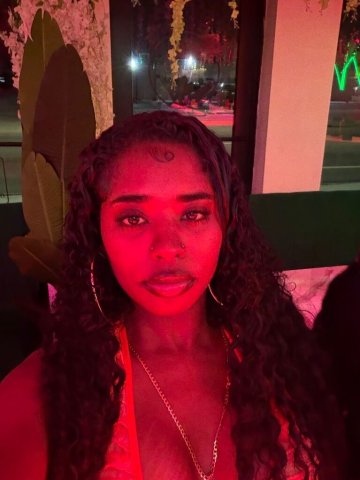 Petite Brownskin Cubanita (Outcalls Only) — Tampa - 1