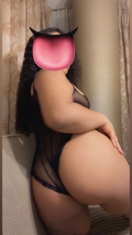 San Diego Discreet Female Escort — Sloppy Toppy BJ - 1