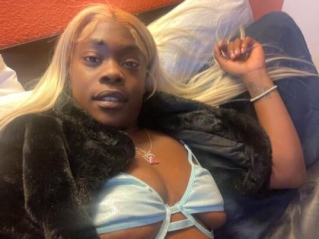 Monterey CA Outcall/Incall Female Escort — Oral service, special tonight - 1