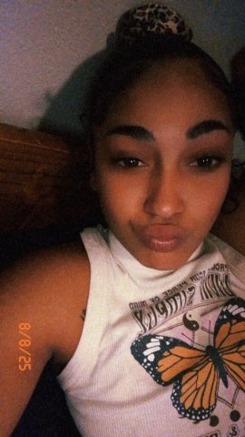 Boston Hood Princess Escort — Incall (Clean & Private) for 1–2 Hours - 1