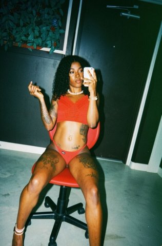 Detroit Full Service Special — Female Escort with Private Dances - 1
