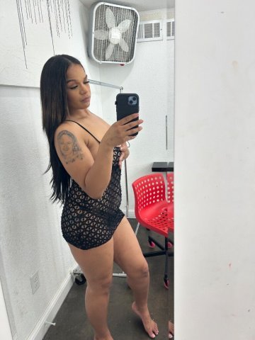 Hartford CT Female Escort — car play, outcalls (deposit), overnights & social events - 1