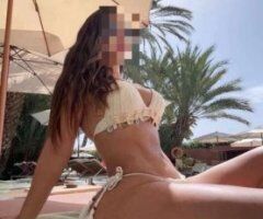 Bella Donna Spa Long Island Female Escort — Body Shampoo, Scrub & Hot Stones - Image 2