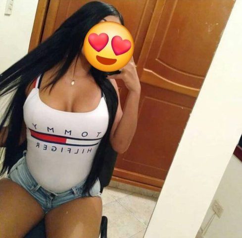 Latina Atractiva — 27 en Harrisburg, PA - 1