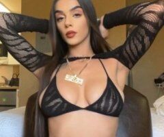 Albuquerque New Mexico Escort • Slim/Curvy + Long Brown Hair • Facetime Verified - Image 4
