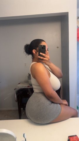 Tri-Cities Female Escort — Incall plus Outcalls/car dates this week - 1