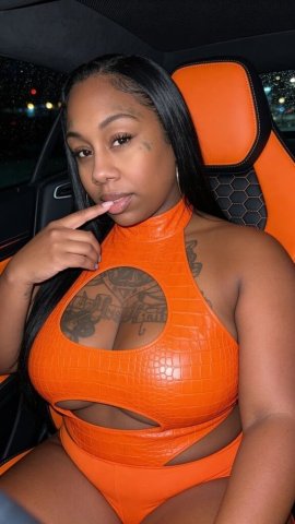 Austin Big Round Boobs & Round Butt — Discreet Upscale Services - 1