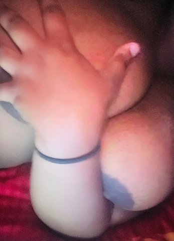 San Fernando Valley In-Call Female Escort — Erin (No oral/bare, no anal) - 1