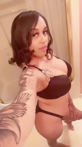 Greenville Outcalls Petite Female Escort — QV, HH, and HR Rates - 1