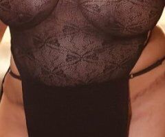 Cleveland Older Woman Escort — In-call only - Image 3