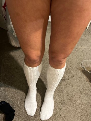 BUSTY BLONDE (34) — Out-calls only - 1