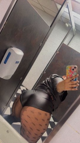 Real 24-Year-Old Brown Skin Baddie — Snapchat Verification - 1