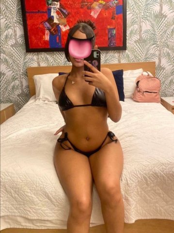 Fun, sexy Louisville escort for exciting meetups - 1