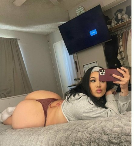 Outcall  y incall  Culona joven latina — fotos recientes - 1
