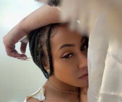 Minneapolis / St. Paul Female Escort — Zelle & memo, foot fetish friendly - Image 2