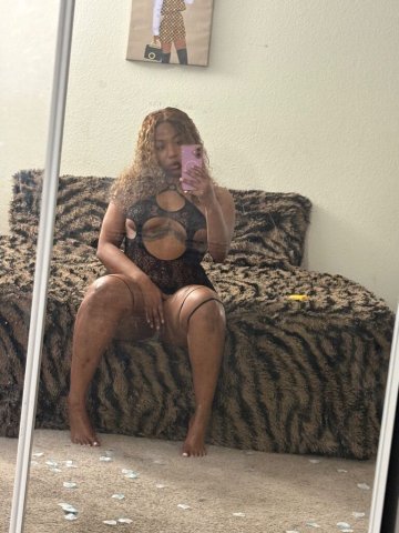 San Fernando Valley Female Escort — Big Booty & Outcalls/House Meets - 1