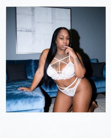 Fort Worth Female Escort — Big Round Boobs, Round Butt, Sweet Treat - 1