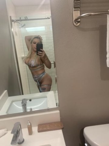 Blonde Greek Barbie Playmate Outcall — 29 - 1