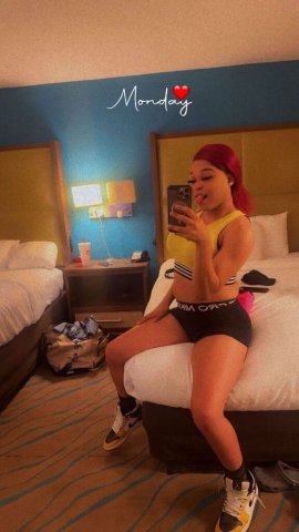 Biloxi Petit Escort — Pleasure Girl (Gents Only) - 1