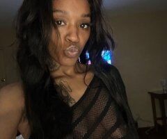 Austin TX Outcall Only Female Escort — Nude Send/FaceTime Verification - Image 3