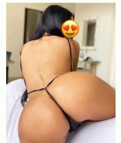 Affectionate Latina Girl (28) — Bronx Female Escort for Massage & BJ/Anal - 1