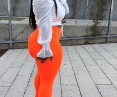 Denver, CO Female Escort — thick, on-purpose Ass play, no glove - Image 3