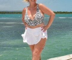 Pittsburgh escorts - Anita in Pittsburgh, PA — FaceTime cougar role play, sexting, and live video verification