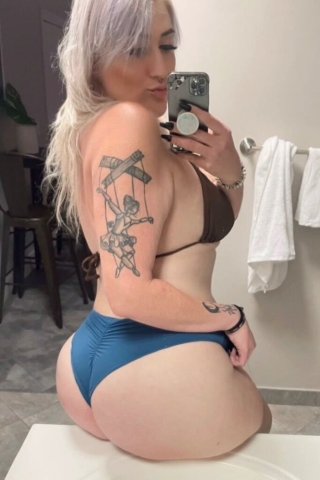 West Palm Beach HMU — Bouncy Booty Blonde Babe (Blue Eyed) - 1