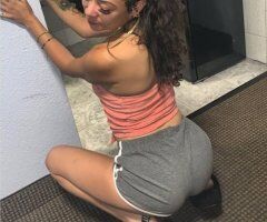 San Fernando Valley escorts - Northridge & Granada Hills Female Escort — Incall + Outcall ($25)