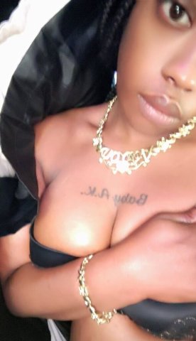 Ft Wayne IN Fun-size Erotic Sweet Treat Escort — Tay - 1