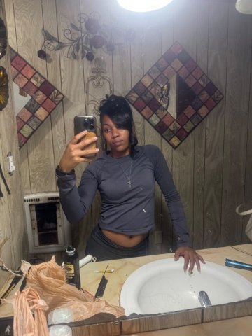 Central Jersey Female Escort - 1