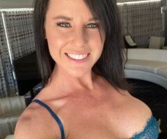 Kansas City escorts - Kansas City Female Escort — VIP private time with live FaceTime