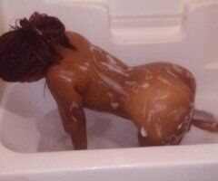 Raleigh-durham escorts - Raleigh-Durham NC Female Escort — Discreet in Upscale Room