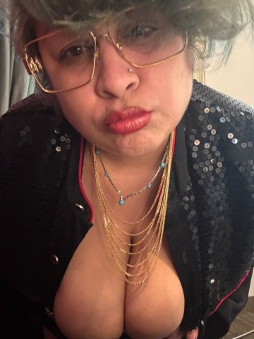 Milwaukee, WI Female Escort — dominatrix & fetishes, call limited - 1