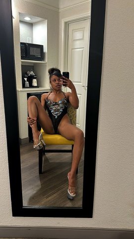 Birmingham, Alabama In-Calls Only Female Escort — Couples Welcome - 1