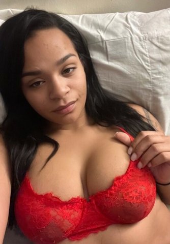 Sacramento Outcalls — Hazeln-eyed Curvy Female Escort (FaceTime verify) - 1
