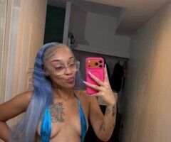 Layla — Petite Fetish-Friendly Female Escort in San Antonio (Outcalls/Car Fun) - Image 4