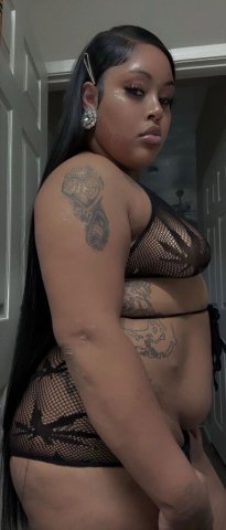 Seattle Curvy Female Escort — Mouth / BJ / DATY - 1