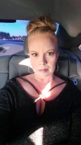 Lodi CA 50-inch Hips MILF/GILF Facetime Toy Shows - 1