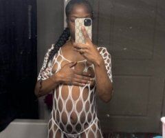 Tacoma escorts - Tacoma Female Escort — Chocolate-themed Outcalls