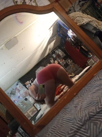 Santa Cruz CA Female Escort for Discreet Leisure Fun - 1