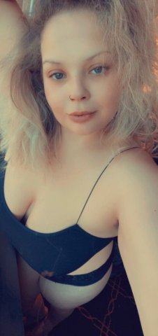 Ruby in Tacoma, WA — Curvy Blonde Bombshell (Incall & Outcall) - 1
