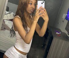 Colorado Springs escorts - India in Colorado Springs — Safe & Discreet Upscale Services