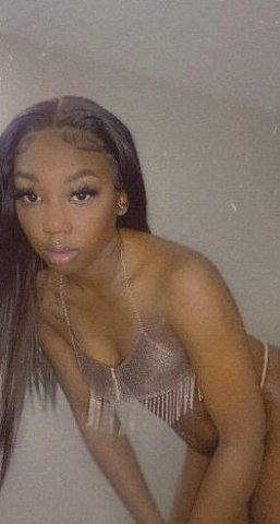 Desire — Slender curves & ebony skin Female Escort (North Bay, CA) - 1