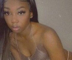 Desire — Slender curves & ebony skin Female Escort (North Bay, CA) - Image 1